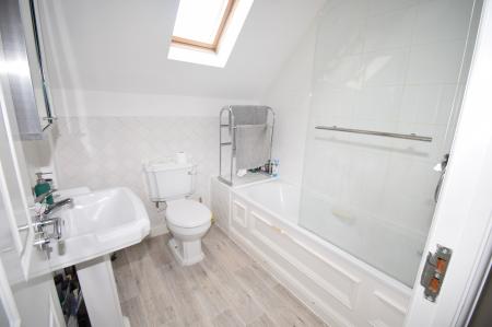 4 bedroom Town house to let in St Katherine's Court, Derby, DE22