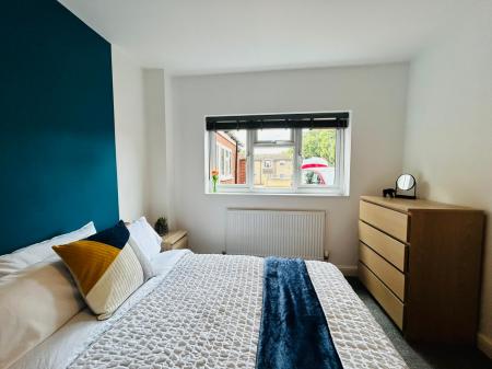 4 bedroom Apartment to let in Quarn Gardens, Derby, DE1