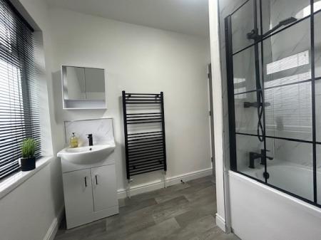 4 bedroom Terraced House to let in Redshaw Street, Derby, DE1