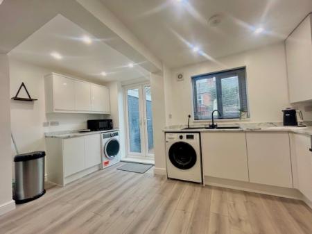 4 bedroom Terraced House to let in Redshaw Street, Derby, DE1