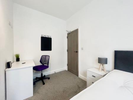 4 bedroom Terraced House to let in Redshaw Street, Derby, DE1