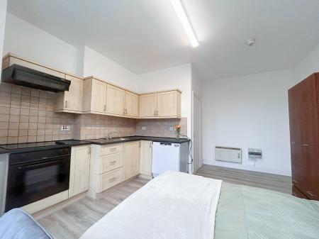 1 bedroom Studio flat to let in Uttoxeter New Road, Derby, DE22