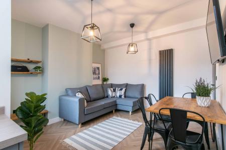 4 bedroom Terraced House to let in Redshaw Street, Derby, DE1