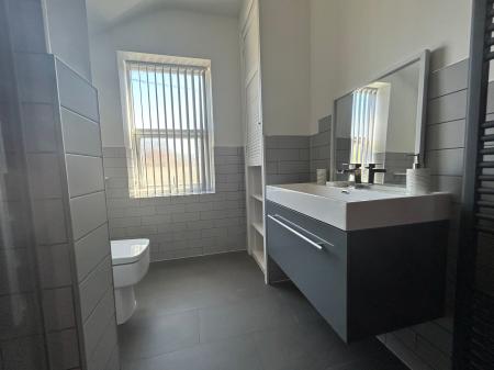 3 bedroom House to let in Wolfa Street, Derby, DE22