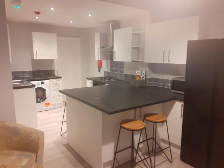 5 bedroom Terraced House to let in Longford Street, Derby, DE22