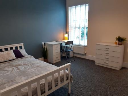 5 bedroom Terraced House to let in Longford Street, Derby, DE22