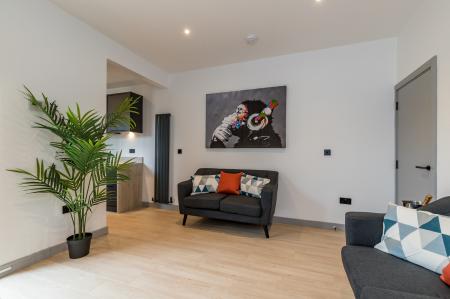 4 bedroom Semi-detached house to let in Stepping Lane, Derby, DE1