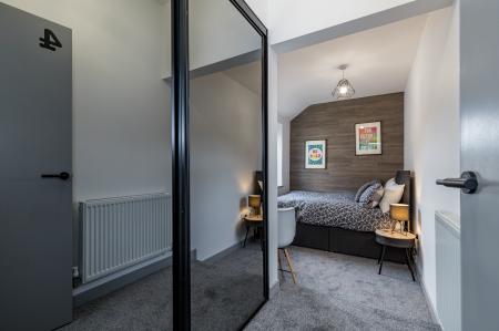 4 bedroom Semi-detached house to let in Stepping Lane, Derby, DE1