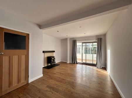 3 bedroom Semi-detached house to let in Raleigh Street, Derby, DE22