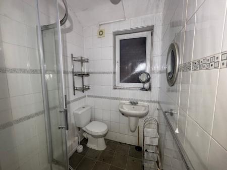 4 bedroom Terraced House for sale in Windmill Hill Lane, Derby, DE22