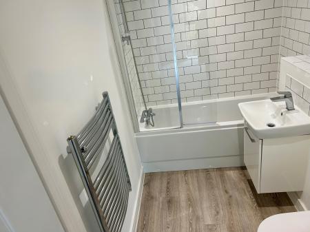 2 bedroom Apartment to let in Bilsborrow Avenue, Derby, DE1