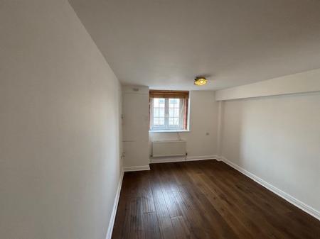 2 bedroom Flat for sale in Burgess Mill, Derby, DE22