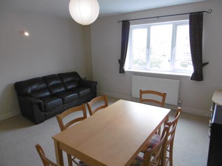 2 bedroom Flat to let in City Road, Derby, Chester Green, DE1