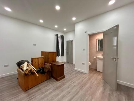 6 bedroom Detached house to let in Ivy Grove, Ripley, DE5