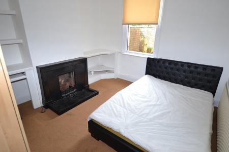 3 bedroom Flat to let in Ashbourne Road, Derby, DE22