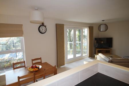 2 bedroom Apartment to let in Pineview Gardens, Derby, DE23