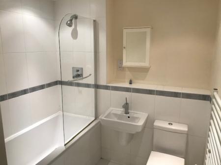 2 bedroom Apartment to let in Pineview Gardens, Derby, Littleover, DE23