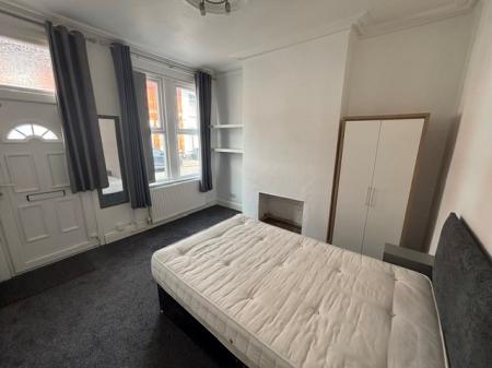 5 bedroom Terraced House for sale in Manchester Street, Derby, DE22