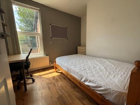 5 bedroom Terraced House for sale in Manchester Street, Derby, DE22