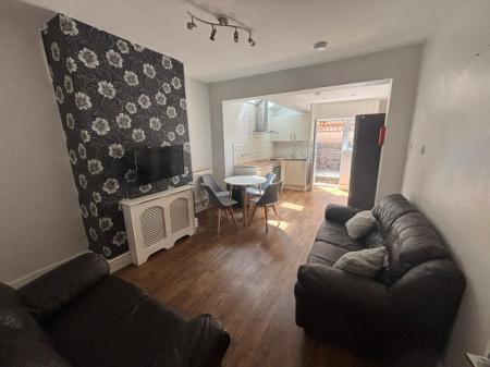 5 bedroom Terraced House for sale in Manchester Street, Derby, DE22