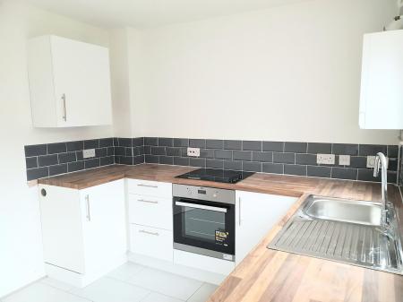 2 bedroom House to let in Solway Close, Derby, Oakwood, DE21