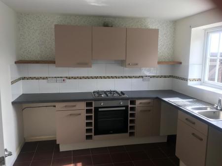 3 bedroom House to let in Avocet Close, Heanor, DE75