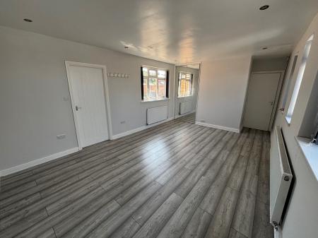 4 bedroom Bungalow for sale in Goodsmoor Road, Derby, Littleover, DE23