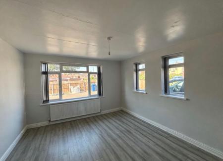 4 bedroom Bungalow for sale in Goodsmoor Road, Derby, Littleover, DE23