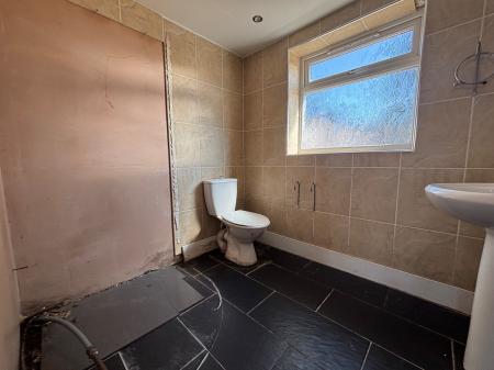 4 bedroom Bungalow for sale in Goodsmoor Road, Derby, Littleover, DE23