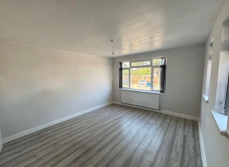 4 bedroom Bungalow for sale in Goodsmoor Road, Derby, Littleover, DE23