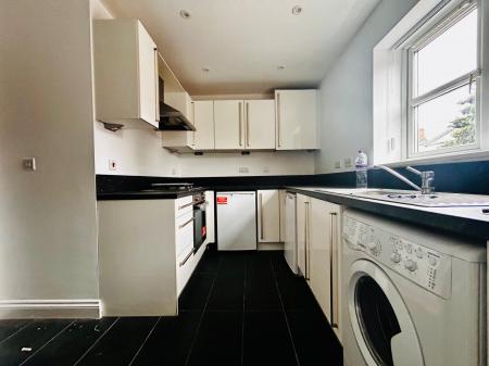 2 bedroom Flat to let in Parliament Street, Derby, DE22