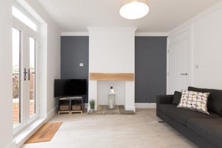 1 bedroom House share to let in Stepping Lane