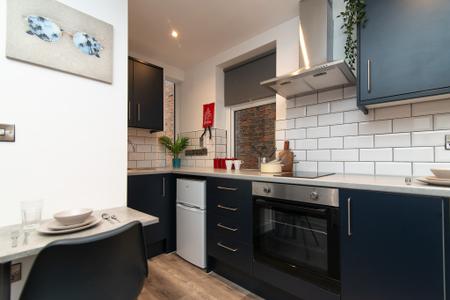 1 bedroom Studio flat to let in Charnwood Street, Derby, DE1