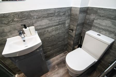1 bedroom Studio flat to let in Charnwood Street, Derby, DE1