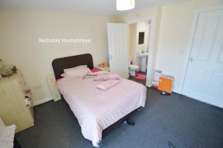 5 bedroom House share to let in Aviation Avenue, Hatfield, AL10