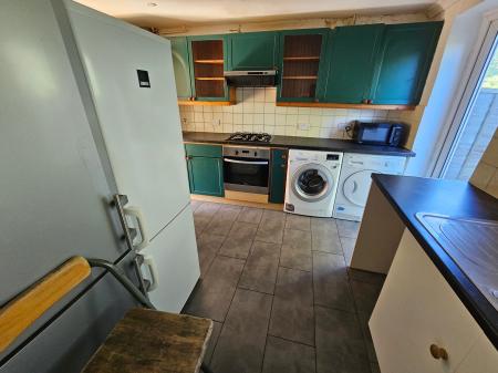 5 bedroom Terraced House to let in Bishops Rise, Hatfield, AL10