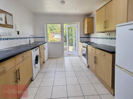 5 bedroom House share to let in Cherry Way, Hatfield, AL10