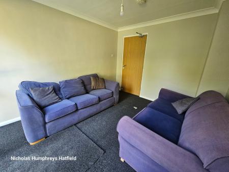 4 bedroom Terraced House to let in Cheviots, Hatfield, AL10