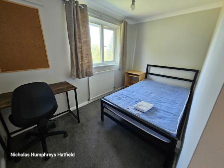 4 bedroom Terraced House to let in Cheviots, Hatfield, AL10