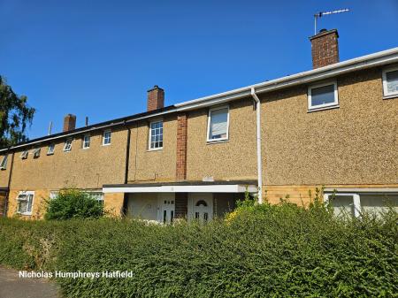 4 bedroom Terraced House to let in Cheviots, Hatfield, AL10