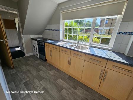 4 bedroom Terraced House to let in Cheviots, Hatfield, AL10