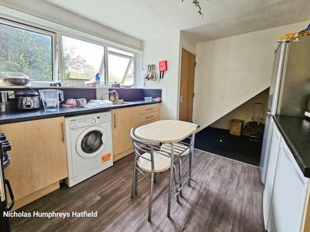 5 bedroom Terraced House to let in Coney Close, Hatfield, AL10