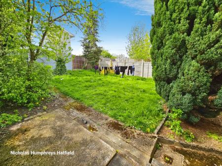 5 bedroom Terraced House to let in Coney Close, Hatfield, AL10