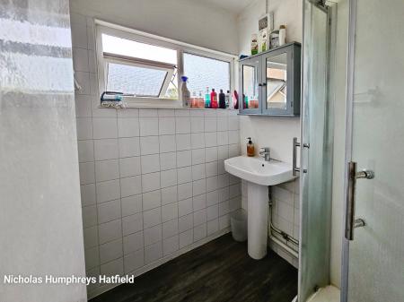 5 bedroom Terraced House to let in Coney Close, Hatfield, AL10