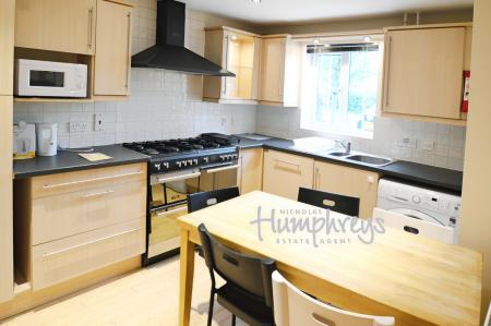 Cunningham Avenue, Hatfield, AL10