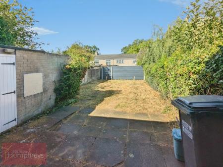 4 bedroom House share to let in Deerswood Avenue, Hatfield, AL10