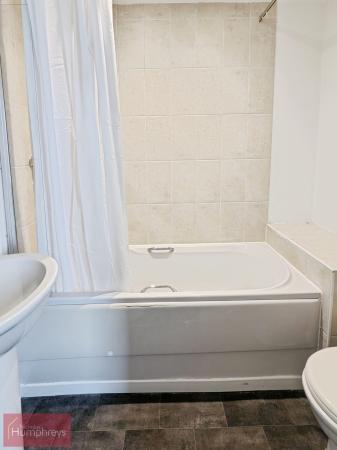 5 bedroom Terraced House to let in Dragon Road, Hatfield, AL10