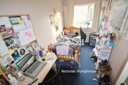 4 bedroom Terraced House to let in Heron Way, Hatfield, AL10