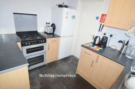4 bedroom Terraced House to let in Heron Way, Hatfield, AL10
