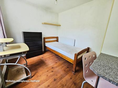 5 bedroom Terraced House to let in High Dells, Hatfield, AL10